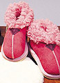 Sheepskin Slipper Kids from £19.00 to £26.00 including VAT or US$29.14 to $39.87 excluding VAT